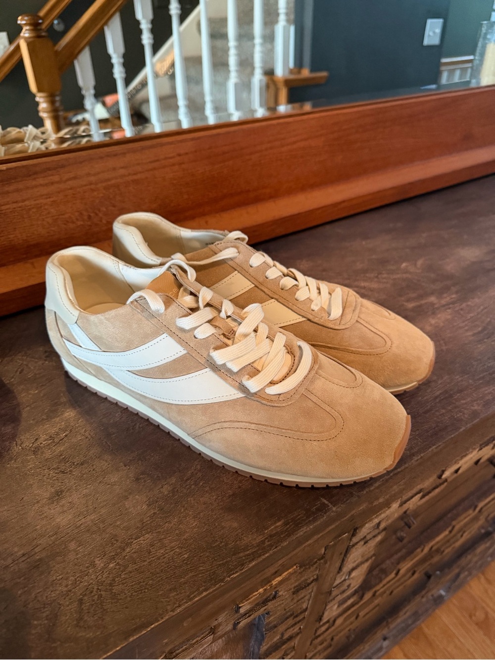 Vince Oasis Suede and Leather Runner Sneaker 10.5